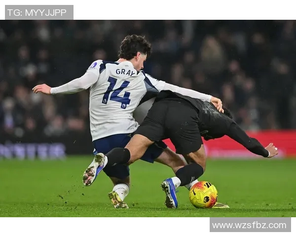 欧联杯曼城大胜热刺四球狂潮绝杀瞬间点燃全场激情