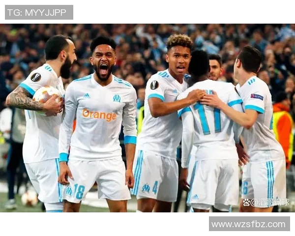 友谊赛精彩对决那不勒斯与巴黎圣日耳曼互交白卷点球大战成焦点